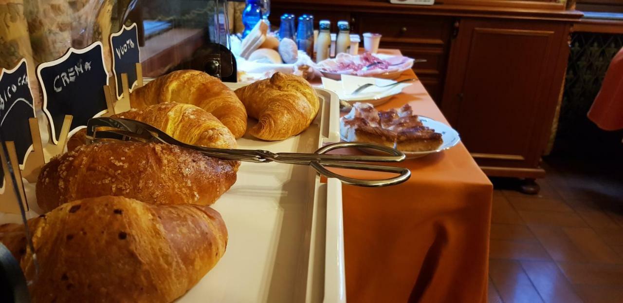 Bed & Breakfast Ottoquadri Quattordio Bagian luar foto